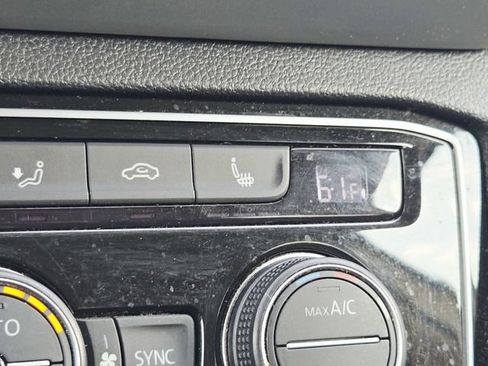 Used 2023 Volkswagen Atlas SE AWD/4WD image 27
