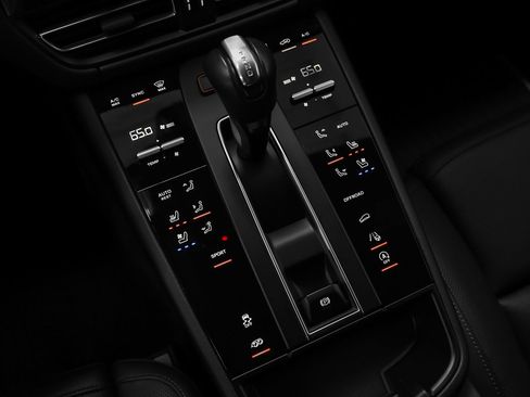 Used 2023 Porsche Macan image 33