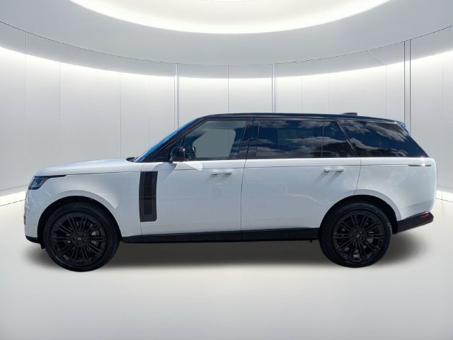 New 2027 Land Rover Range Rover Long Wheelbase SE AWD/4WD image 3