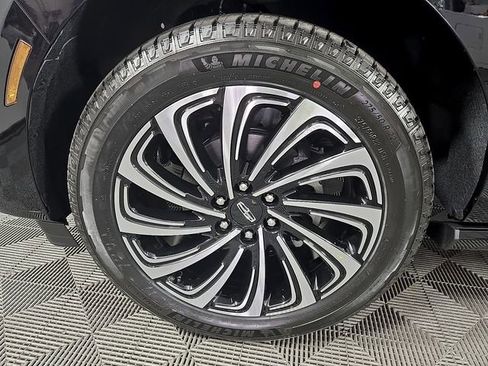 New 2026 Lincoln Navigator Black Label AWD/4WD image 9