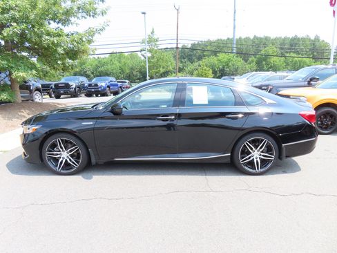 Used 2022 Honda Accord Touring image 8