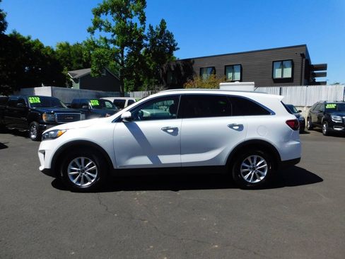 Used 2020 Kia Sorento LX w/ LX I4 Convenience Package AWD/4WD image 23