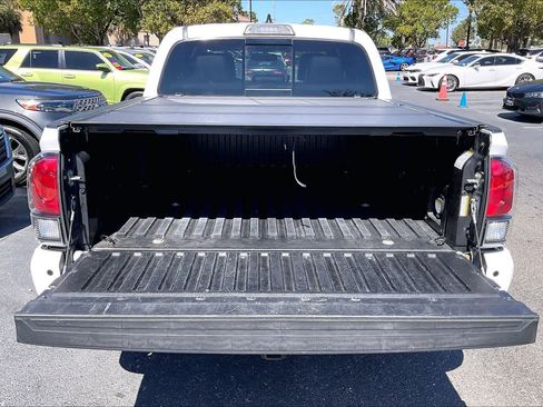 Used 2017 Toyota Tacoma TRD Pro image 33