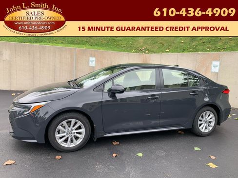 Used 2025 Toyota Corolla LE w/ LE Premium Package image 1