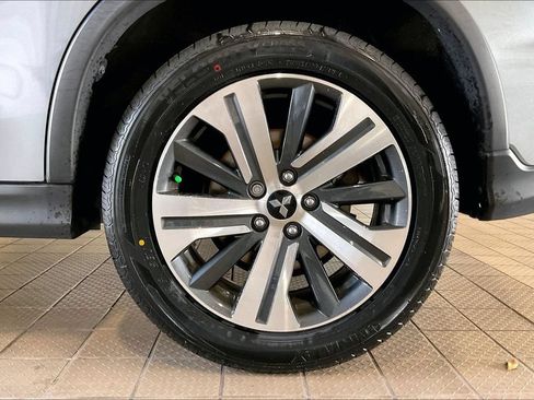 Used 2022 Mitsubishi Outlander Sport SE FWD image 32
