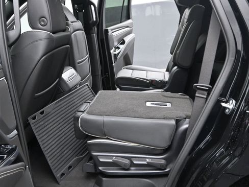 Used 2025 Cadillac Escalade Sport w/ Touring Package image 14