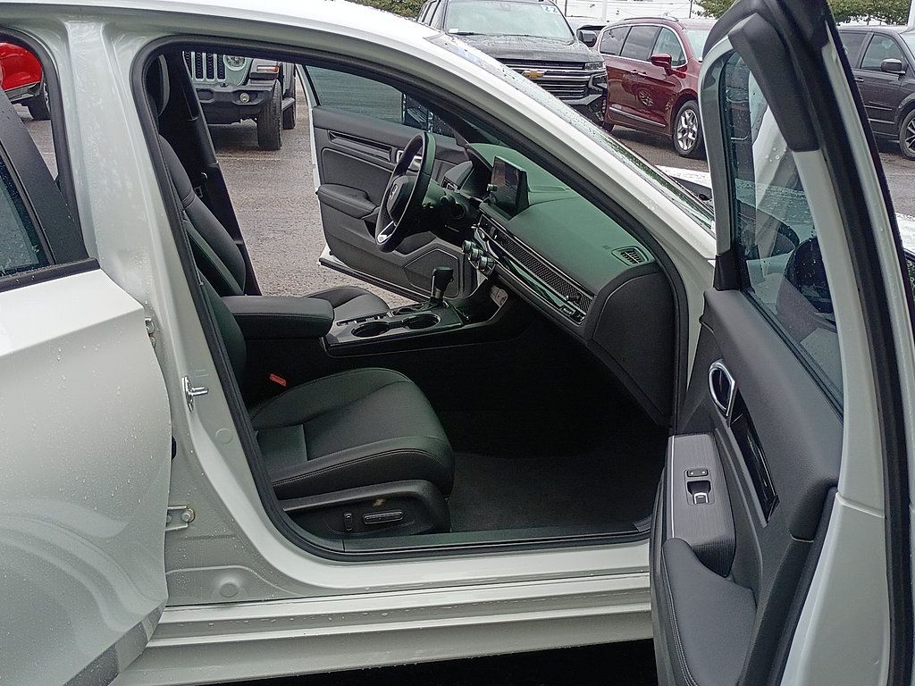 Certified 2025 Honda Civic Sport Touring image 15