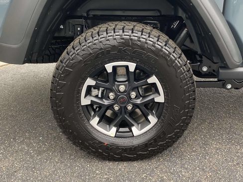 New 2026 Jeep Gladiator Rubicon AWD/4WD image 8
