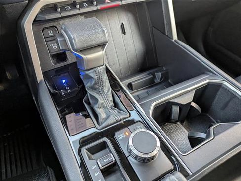 Used 2024 Toyota Tundra Limited image 12