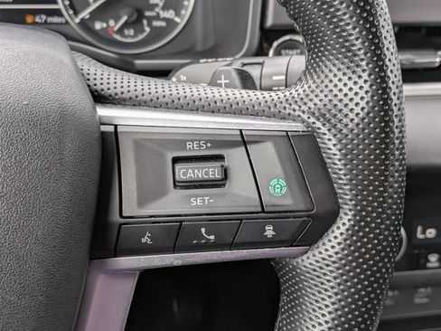 Used 2024 Mitsubishi Outlander SE FWD image 27