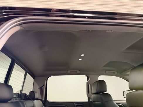 Used 2017 GMC Sierra 1500 SLT image 16