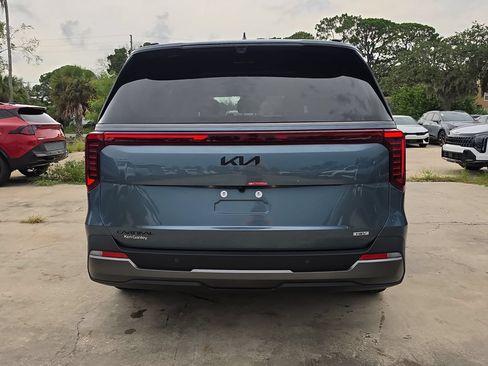 New 2027 Kia Carnival SX Prestige FWD image 8