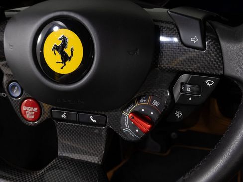 Certified 2022 Ferrari F8 Tributo RWD image 35