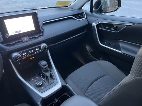 Used 2025 Toyota RAV4 LE image 23