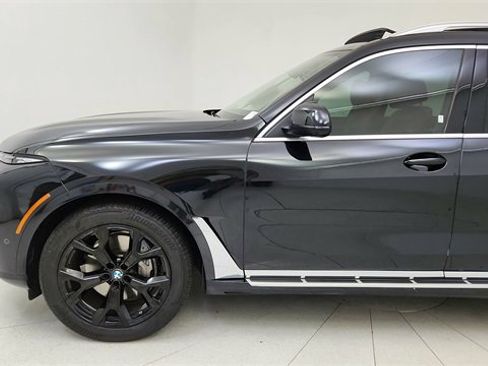 Used 2026 BMW X7 xDrive40i image 9