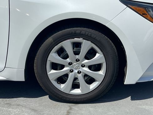 Used 2024 Toyota Corolla LE FWD image 14