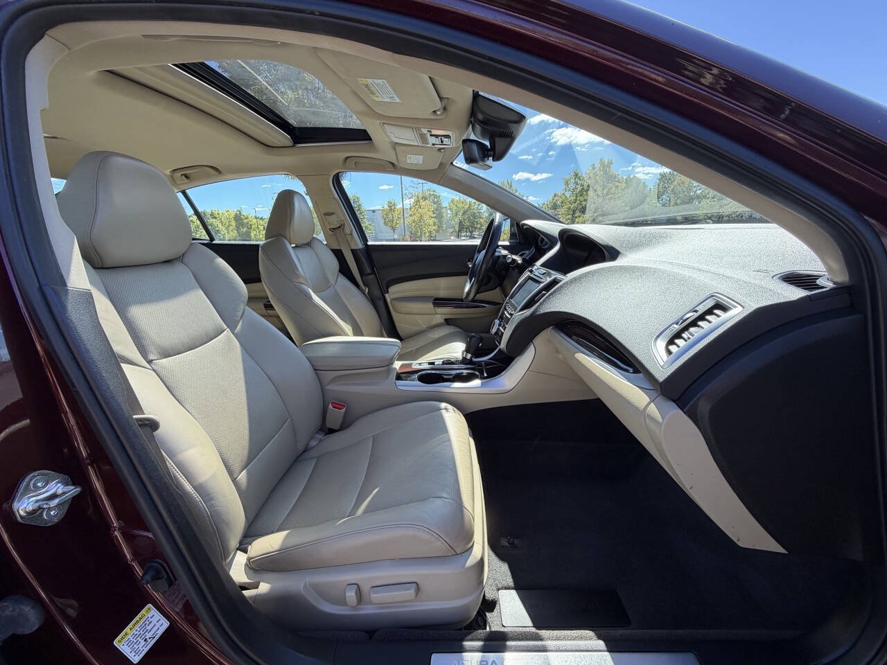 Used 2016 Acura TLX w/ Technology Package FWD image 17