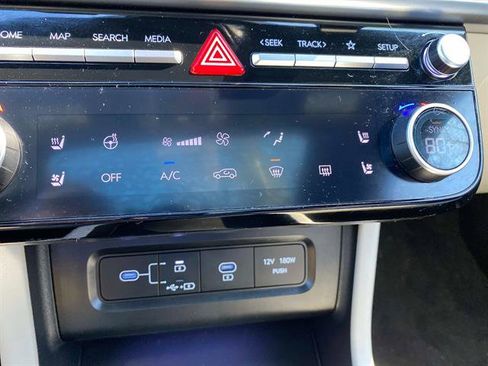 Used 2025 Hyundai Tucson Limited image 15