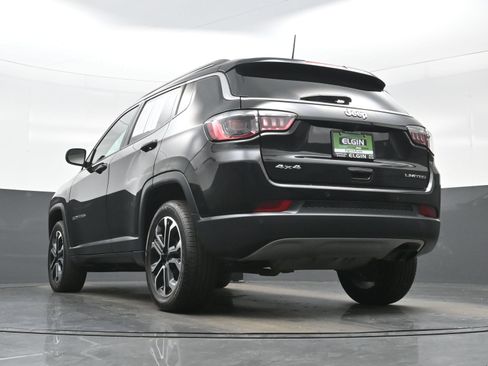 Used 2022 Jeep Compass Limited AWD/4WD image 29