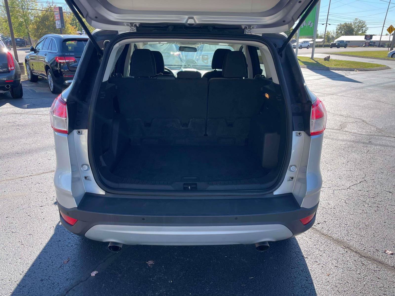 Used 2016 Ford Escape SE w/ Equipment Group 201A AWD/4WD image 6