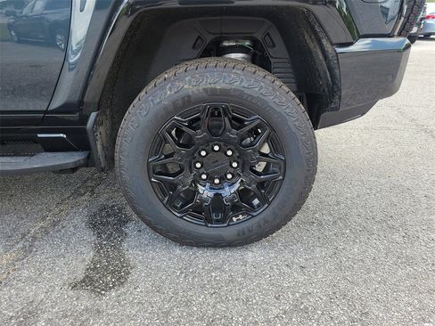 New 2025 GMC Hummer EV 2X image 4