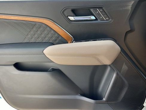 New 2026 GMC Canyon Denali image 26