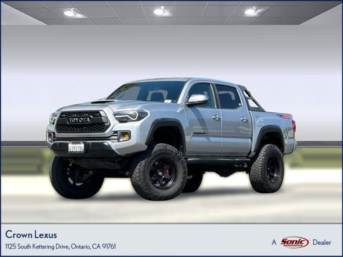 Used 2019 Toyota Tacoma TRD Off-Road w/ Technology Package AWD/4WD image 1