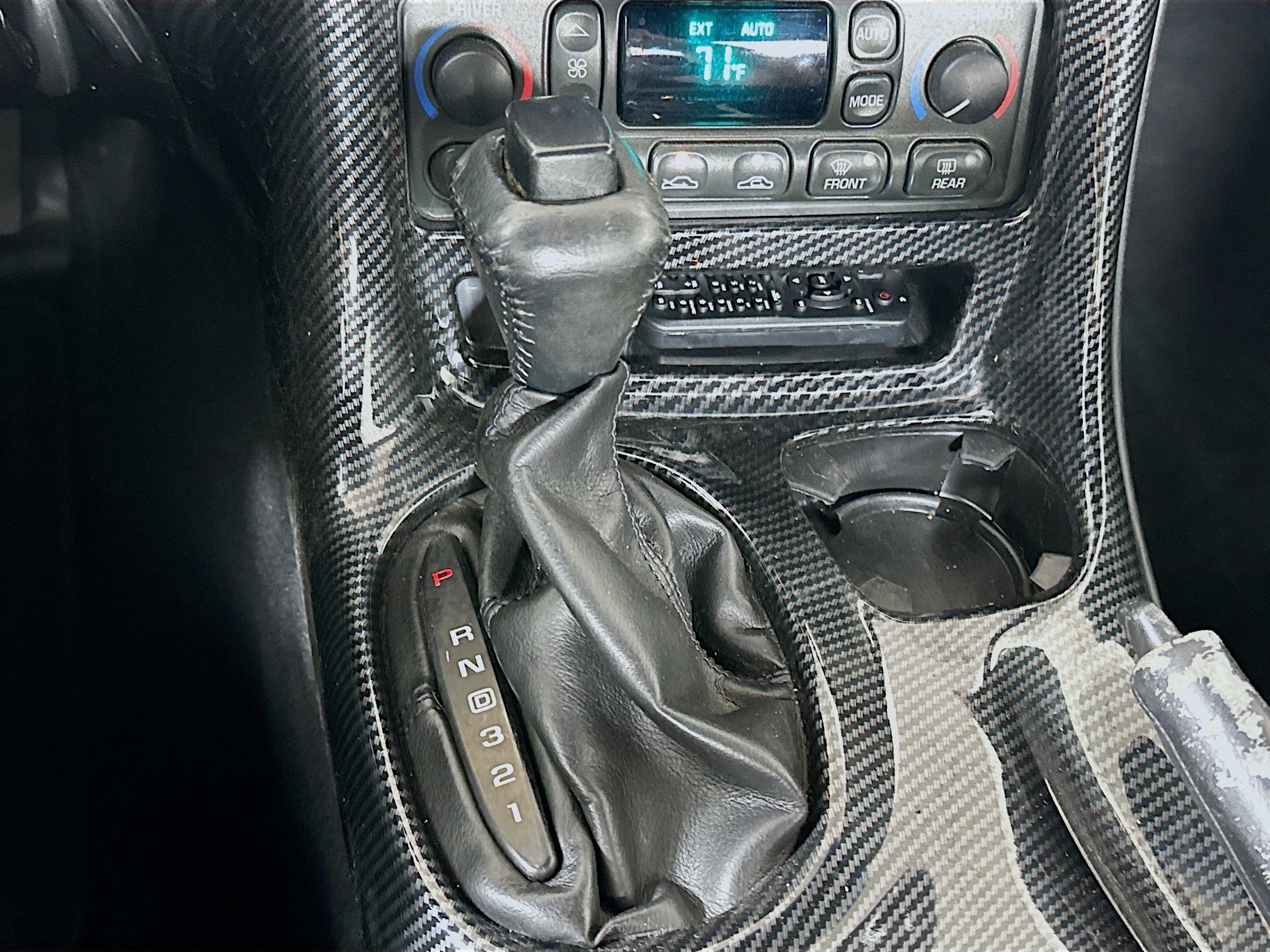 Used 2004 Chevrolet Corvette Convertible w/ Preferred Equipment Group RWD image 23
