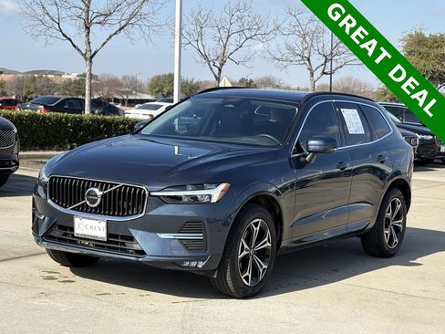 Used 2022 Volvo XC60 B5 Momentum w/ Protection Package Premier image 3