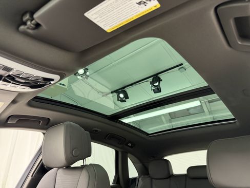 New 2026 Porsche Macan image 34