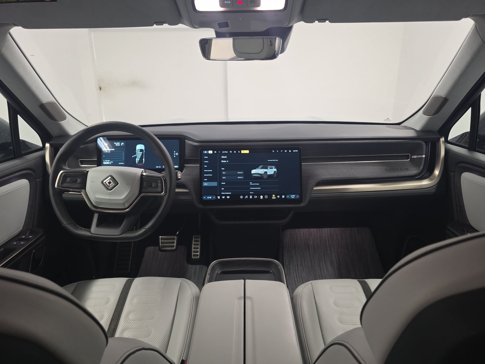 Used 2023 Rivian R1S Adventure Quad AWD/4WD image 27