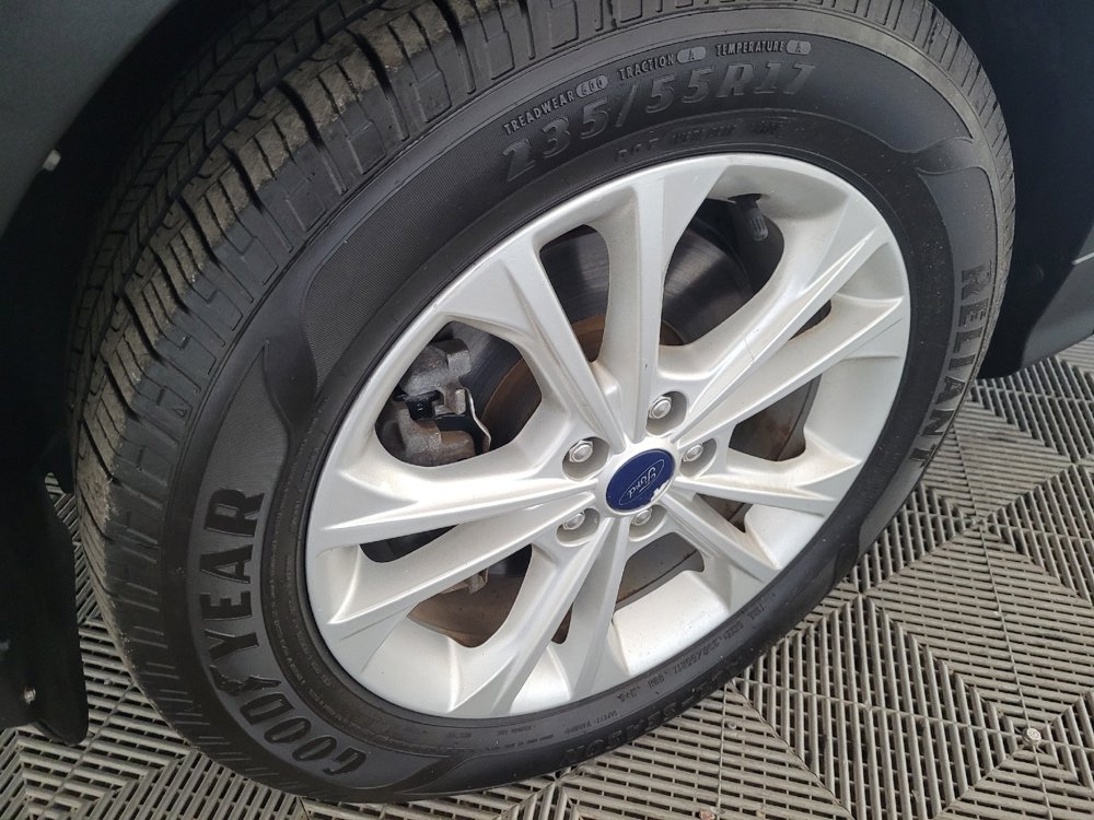 Used 2017 Ford Escape SE AWD/4WD image 31
