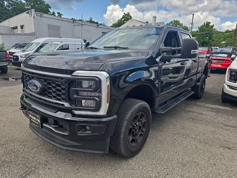Certified 2024 Ford F250 XL w/ STX Appearance Package AWD/4WD image 3