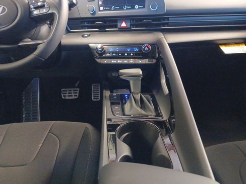 New 2026 Hyundai Elantra SEL Sport Premium image 11