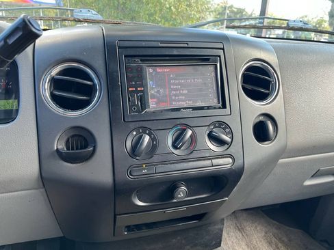 Used 2005 Ford F150 XLT RWD image 13