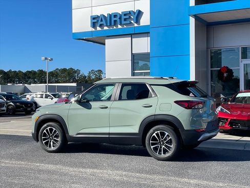 Used 2026 Chevrolet TrailBlazer LT w/ Convenience Package image 3