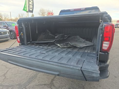 Used 2023 GMC Sierra 1500 Elevation image 17