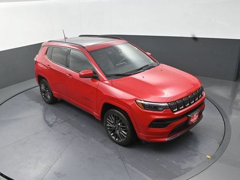 Used 2022 Jeep Compass Limited w/ (RED) Package AWD/4WD image 23