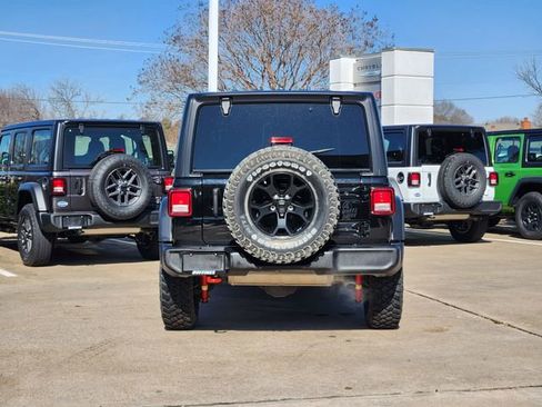 Used 2023 Jeep Wrangler Willys image 6