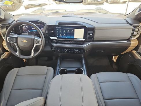 Used 2024 Chevrolet Silverado 2500 LTZ w/ LTZ Texas Edition AWD/4WD image 10