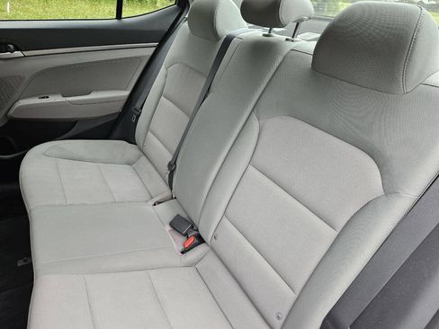 Used 2017 Hyundai Elantra SE FWD image 14
