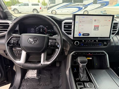 Used 2024 Toyota Sequoia Platinum AWD/4WD image 40
