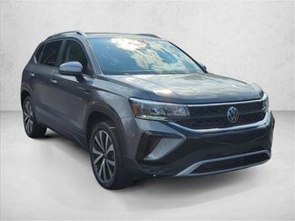 Used 2023 Volkswagen Taos SE FWD video 3