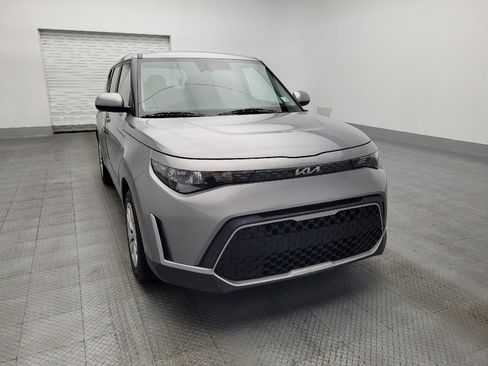 Used 2023 Kia Soul LX image 14