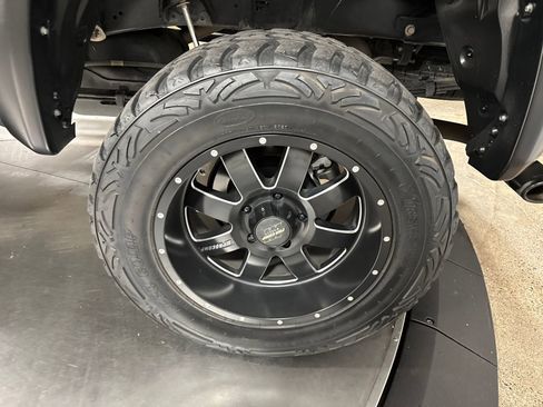 Used 2021 Toyota Tundra SR5 w/ SR5 Upgrade Package AWD/4WD image 7