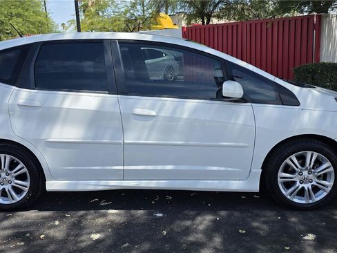 Used 2010 Honda Fit Sport image 4