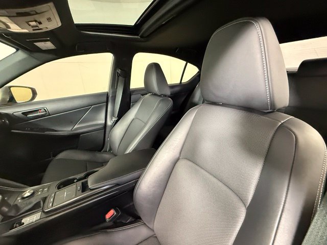 Used 2023 Lexus IS 300 w/ Comfort Package RWD image 5