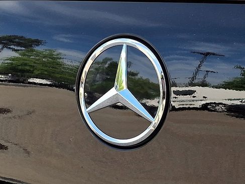 Used 2024 Mercedes-Benz EQE 350+ SUV w/ AMG Line Exterior Package image 31