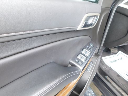 Used 2020 GMC Yukon Denali w/ Denali Ultimate Package image 12