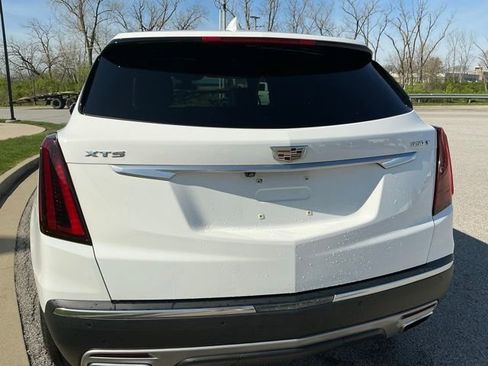 Used 2021 Cadillac XT5 Premium Luxury image 10